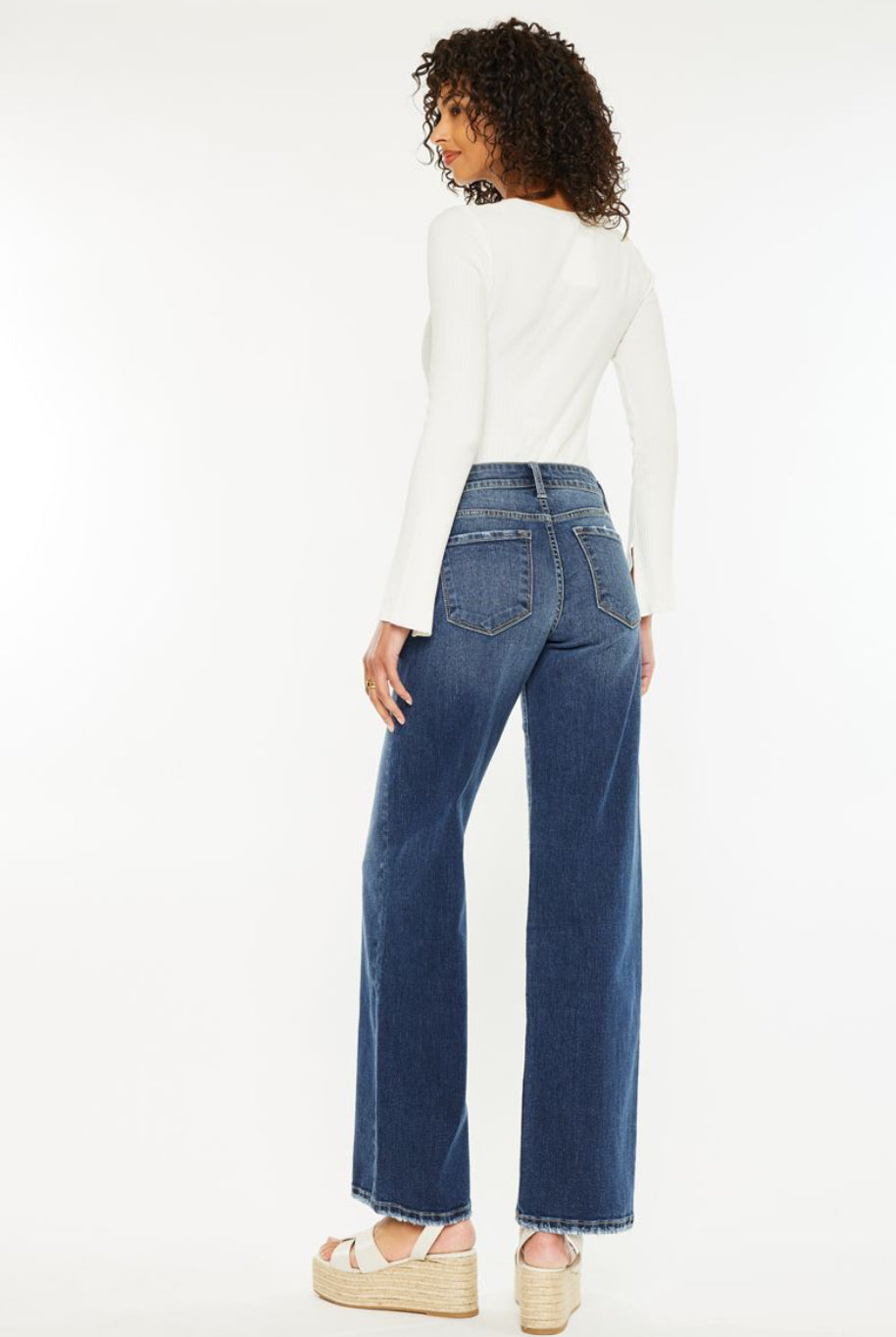 Mid Rise Wide Leg Jean