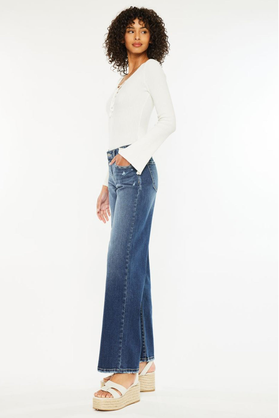 Mid Rise Wide Leg Jean