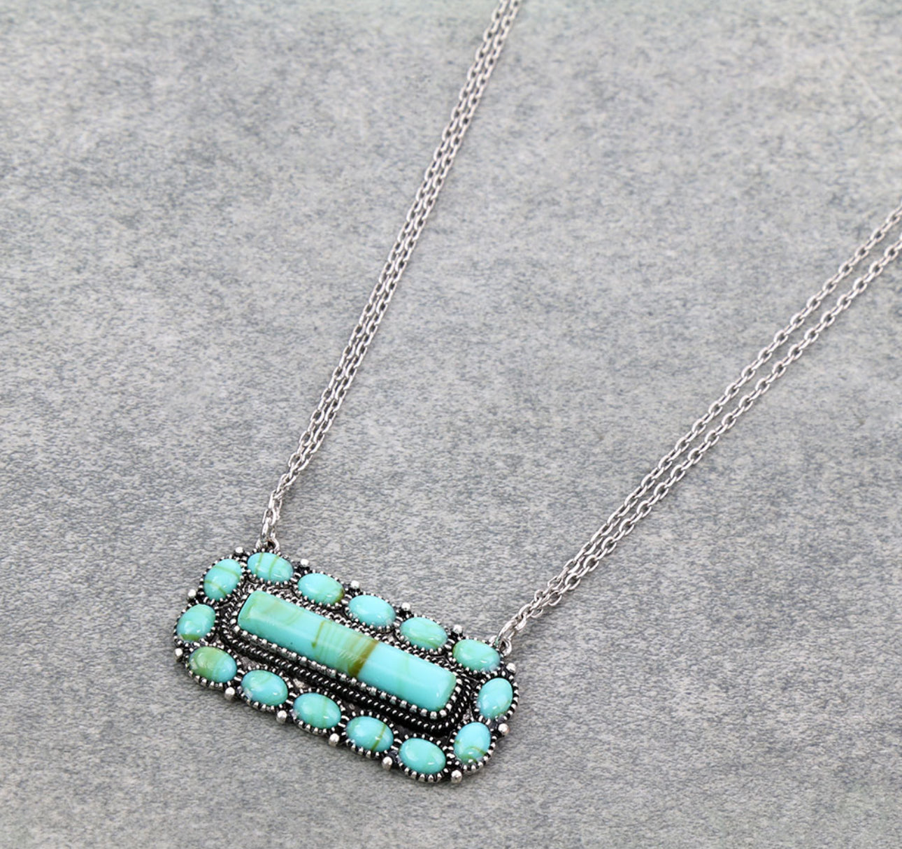 Western Style Stone Pendant Necklace